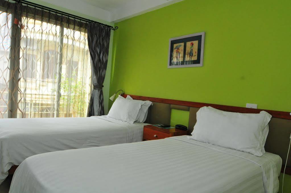 Iris Boutique Hotel Hanoi Esterno foto