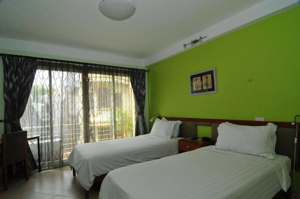 Iris Boutique Hotel Hanoi Esterno foto