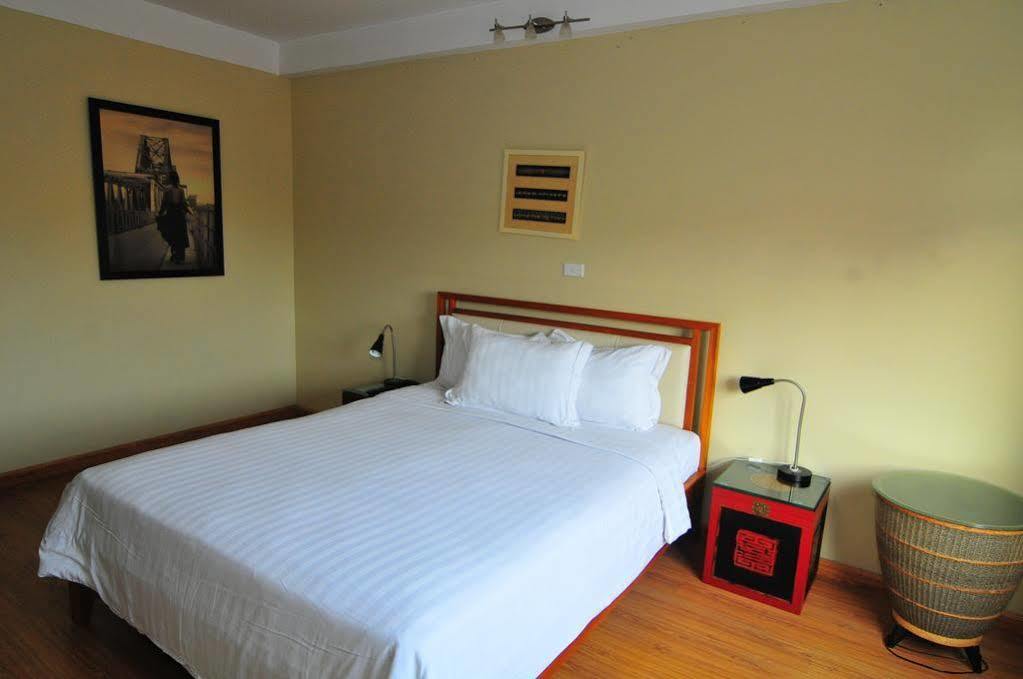 Iris Boutique Hotel Hanoi Esterno foto
